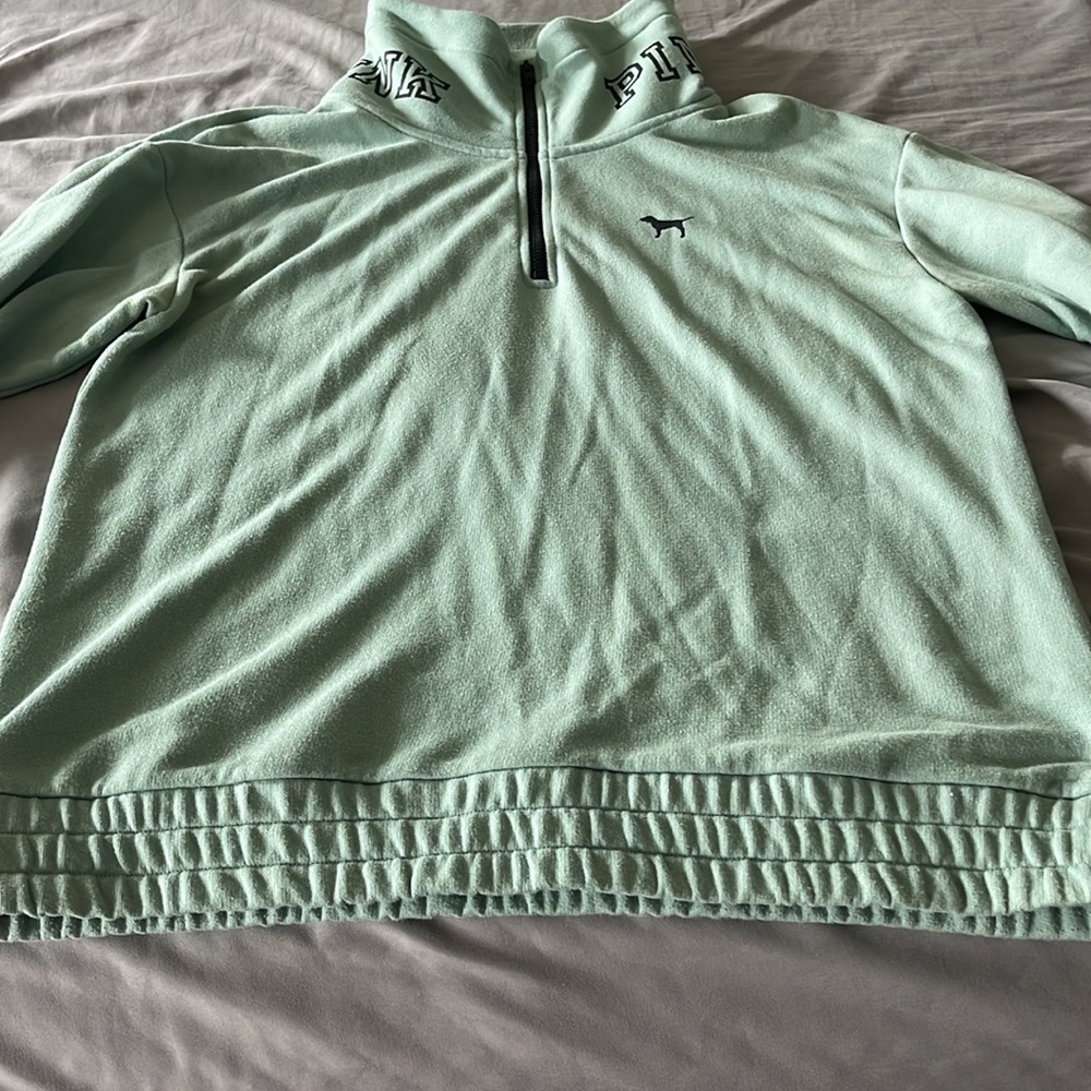 Pink Victoria Secret pullover - Picture 3 of 7